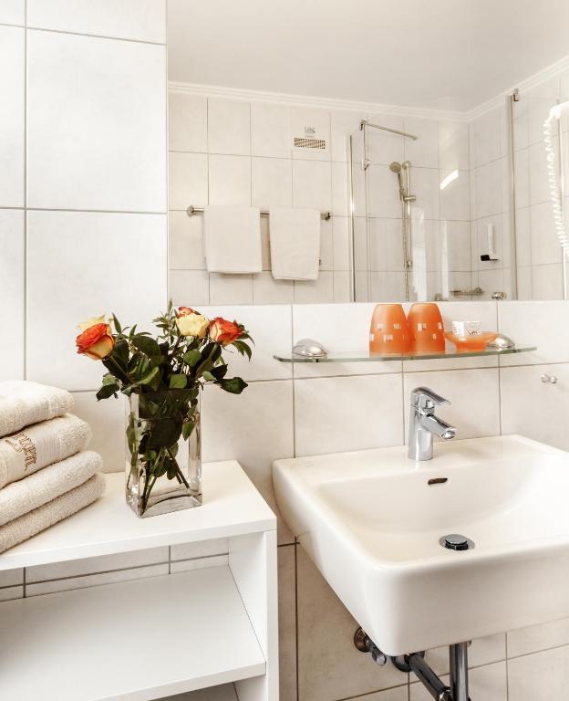 Kraners Alpenhof Bio Bed And Breakfast Pension Weissensee Exterior foto